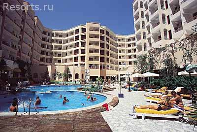Triton Empire Hotel 